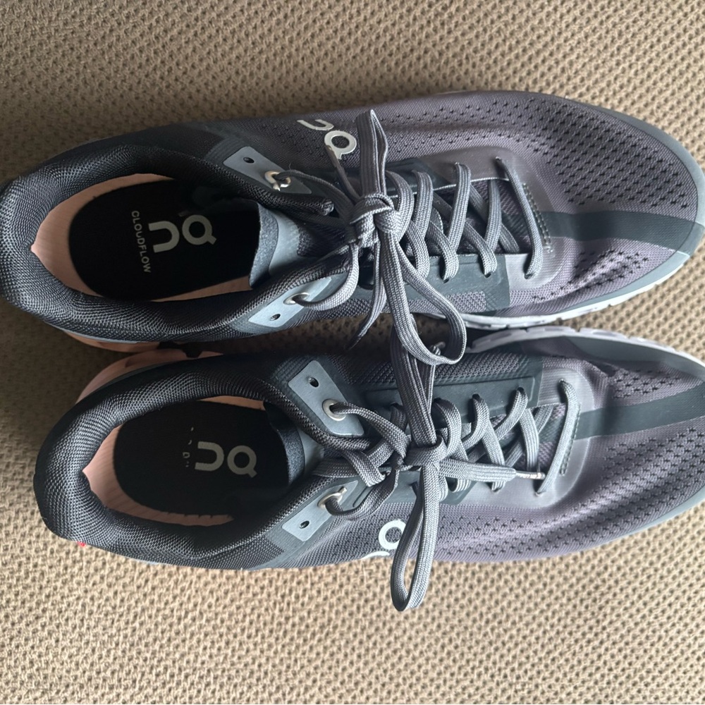 On Running women’s shoes